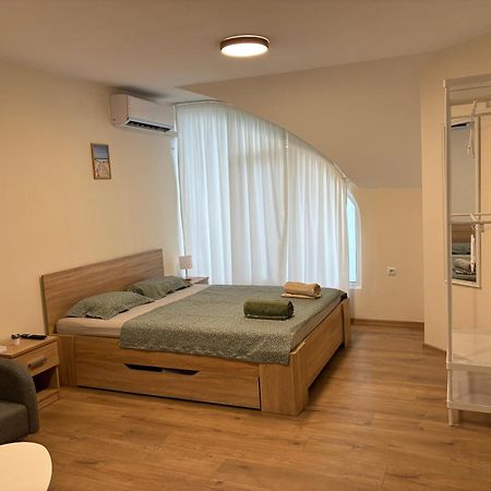 Студио За Гости При Нана Hotell Burgas Exteriör bild